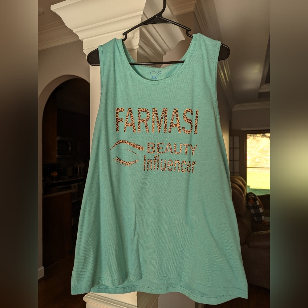 Farmasi vinyl tank